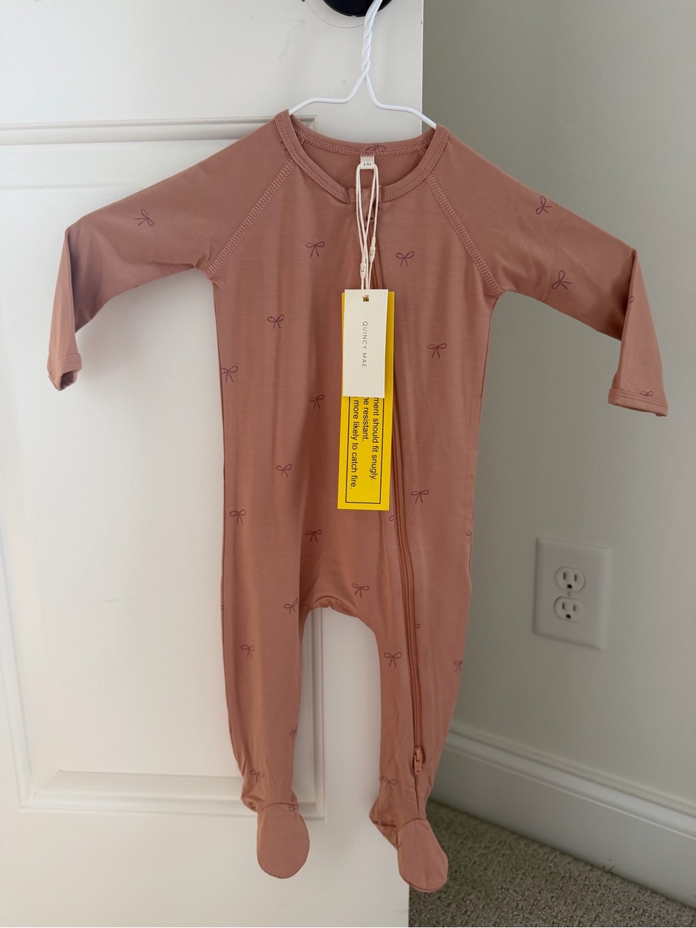 Quincy Mae Long-Sleeve Footed One-Piece in Dusty Rose with Bow Print